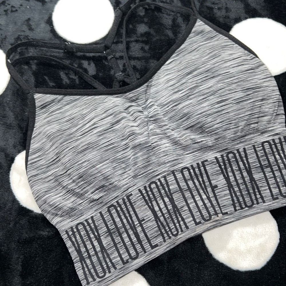 Betsey Johnson sports Bra